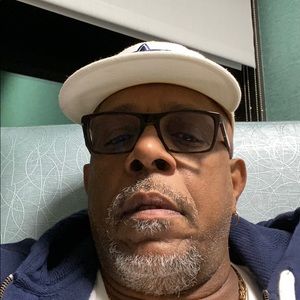 Meet your Posher, Roy